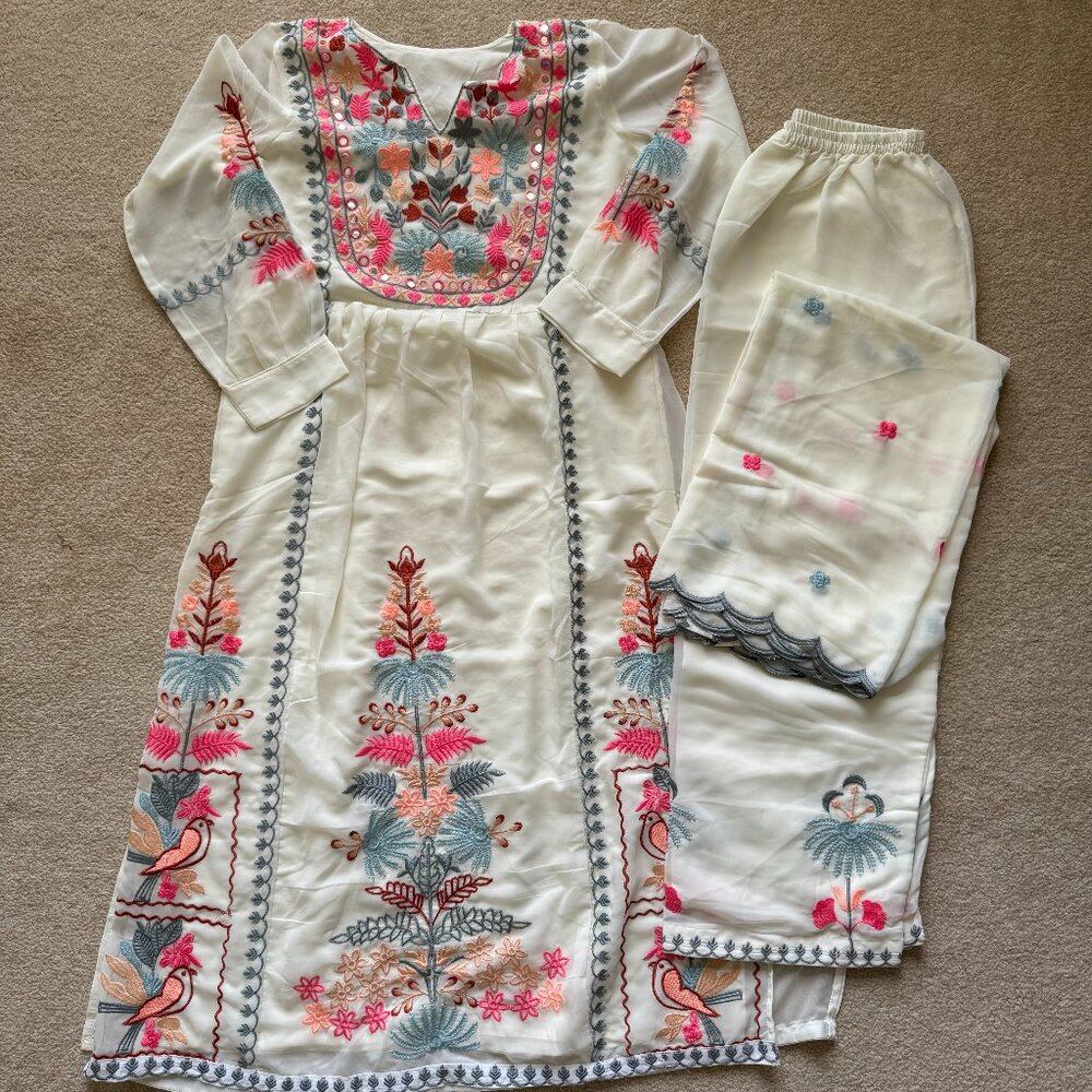 [NEW] Indian Pakistani Ethnic Suit Salwar Sharara White Boho Embroidery XL